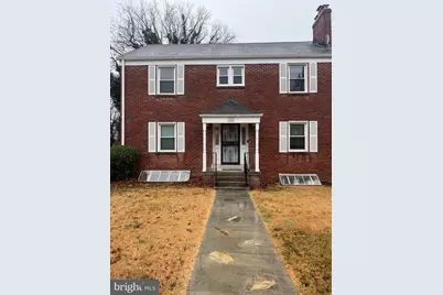 2211 32nd Place SE, Washington, DC 20020 - Photo 2