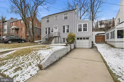 2111 32nd Place SE, Washington, DC 20020 - Photo 2