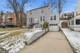 2111 32nd Pl SE, Washington, DC 20020 - Photo 2