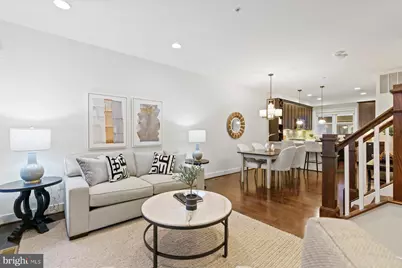 1022 3rd Place SE, Washington, DC 20003 - Photo 8