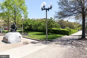 300 M St SW, Washington, DC 20024 - Photo 28