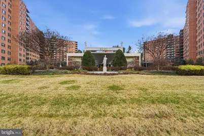 4201 Cathedral Avenue NW #905E, Washington, DC 20016 - Photo 2