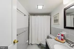 4201 Cathedral Ave NW, Washington, DC 20016 - Photo 24