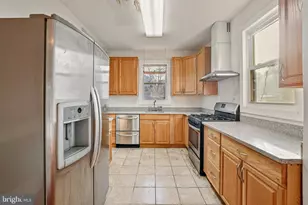 1811 Lawrence St NE, Washington, DC 20018 - Photo 14