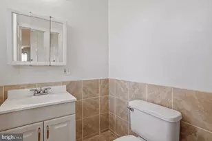 1811 Lawrence St NE, Washington, DC 20018 - Photo 10