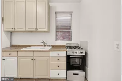 1102 K Street SE, Washington, DC 20003 - Photo 6