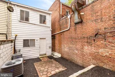 1102 K Street SE, Washington, DC 20003 - Photo 22