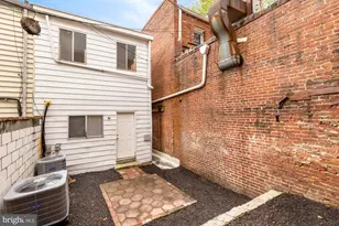 1102 K St SE, Washington, DC 20003 - Photo 22