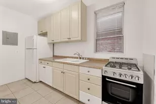 1102 K St SE, Washington, DC 20003 - Photo 4