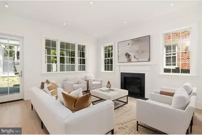 2604 36th Street NW, Washington, DC 20007 - Photo 6