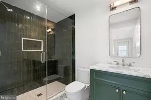 2604 36th St NW, Washington, DC 20007 - Photo 32