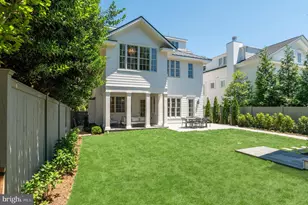 2604 36th St NW, Washington, DC 20007 - Photo 32