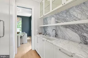2604 36th St NW, Washington, DC 20007 - Photo 10