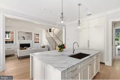2604 36th Street NW, Washington, DC 20007 - Photo 4