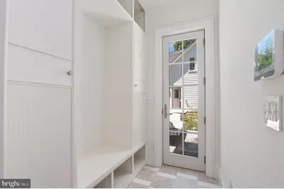 2604 36th Street NW, Washington, DC 20007 - Photo 12