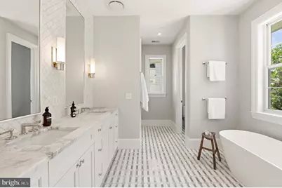 2604 36th Street NW, Washington, DC 20007 - Photo 14