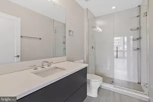 301 H St NE, Washington, DC 20002 - Photo 6