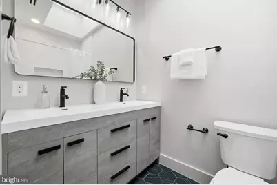 207 F Street NE, Washington, DC 20002 - Photo 42