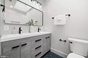 207 F St NE, Washington, DC 20002 - Photo 42