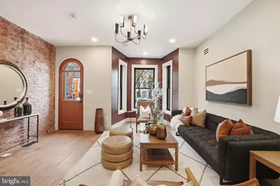 207 F Street NE, Washington, DC 20002 - Photo 2