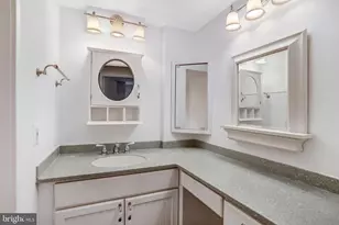 1718 P St NW, Washington, DC 20036 - Photo 8