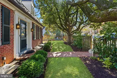 3515 36th Street NW, Washington, DC 20016 - Photo 2