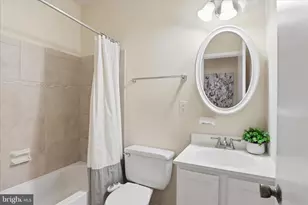 122 Bates St NW, Washington, DC 20001 - Photo 48