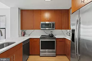 910 M St NW, Washington, DC 20001 - Photo 8
