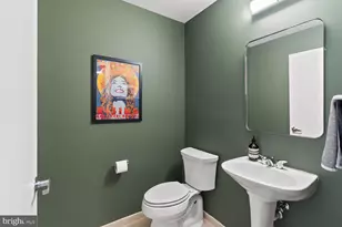 910 M St NW, Washington, DC 20001 - Photo 14