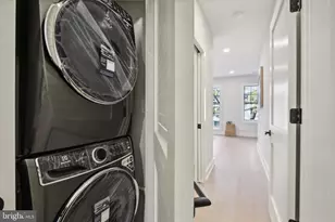 1748 Lanier Pl NW, Washington, DC 20009 - Photo 8