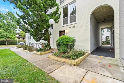 73 G Street SW #103, Washington, DC 20024 - Photo 2