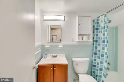 2710 Macomb Street NW #303, Washington, DC 20008 - Photo 10