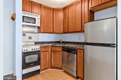1239 Vermont Avenue NW #410, Washington, DC 20005 - Photo 2