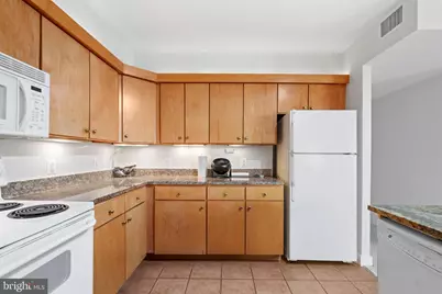 616 E Street NW #304, Washington, DC 20004 - Photo 22