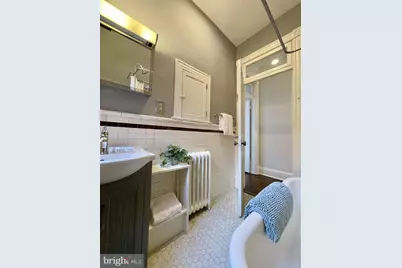 154 13th Street SE, Washington, DC 20003 - Photo 28