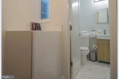 3003 P Street NW #302, Washington, DC 20007 - Photo 2