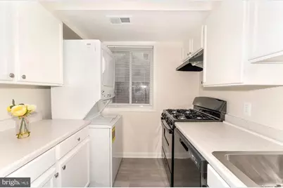 14 Halley Place SE #103, Washington, DC 20032 - Photo 6