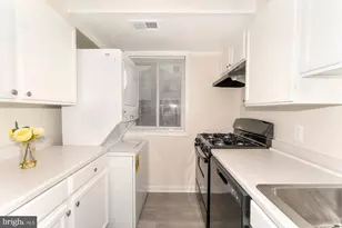 14 Halley Pl SE, Washington, DC 20032 - Photo 6