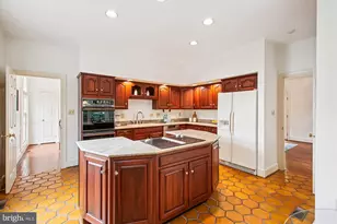 4016 Linnean Ave NW, Washington, DC 20008 - Photo 18