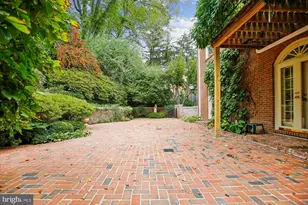 4016 Linnean Ave NW, Washington, DC 20008 - Photo 32