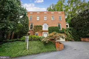 4016 Linnean Ave NW, Washington, DC 20008 - Photo 2