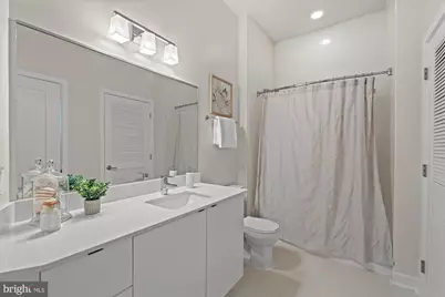 460 New York NW #304, Washington, DC 20001 - Photo 24