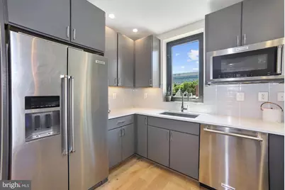 301 H Street NE #305, Washington, DC 20002 - Photo 10