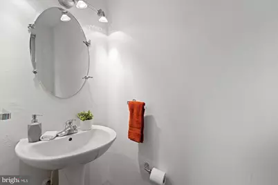 3268 Chestnut Street NW, Washington, DC 20015 - Photo 16