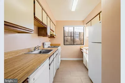 4717 1st Street SW #303, Washington, DC 20032 - Photo 6