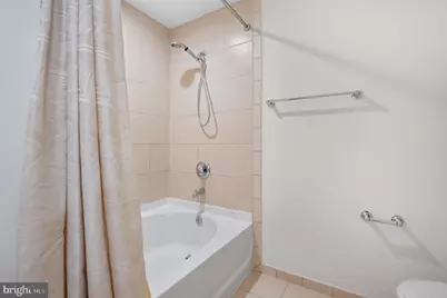910 M Street NW #126, Washington, DC 20001 - Photo 32