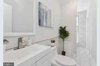 7 18th Street SE #208, Washington, DC 20003 - Photo 16