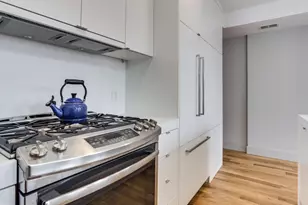 254 15th St SE, Washington, DC 20003 - Photo 6