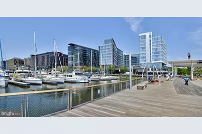 205 G Street SW #145, Washington, DC 20024 - Photo 44