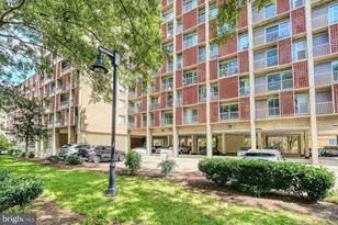 800 4th St SW, Washington, DC 20024 - Photo 38